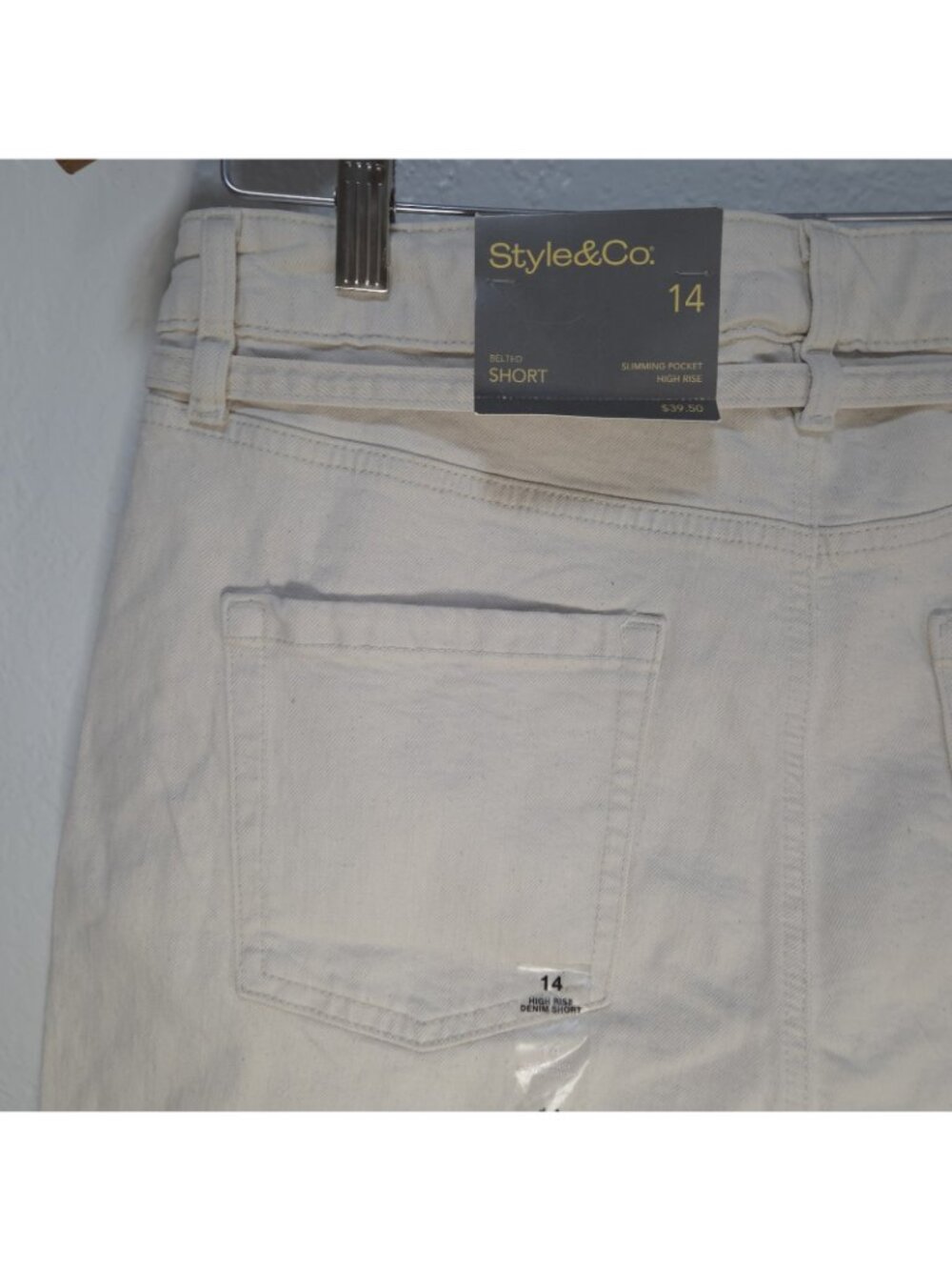 Style&Co. Womens Size 14 Cream Belted Shorts High Rise Slimming Pocket - Picture 9 of 16